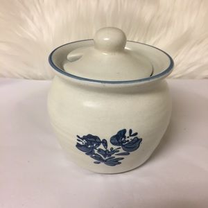 Pfaltzgraff Sugar Bowl with Lid Blue Yorktowne pattern